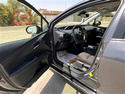 تۆیۆتا پریوس